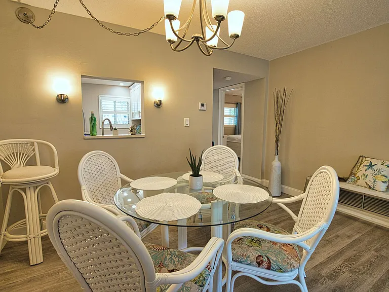 240 Santa Maria St #225 — Photo 9