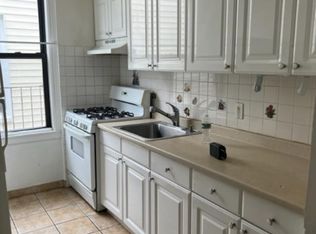 3313 Fish Ave APT 2, Bronx, NY 10469