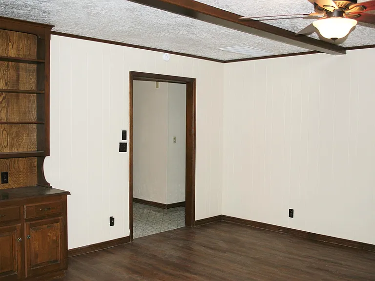 4019 Coventry Ln — Photo 6