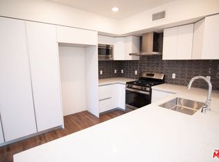 1225 Wellesley Ave #203, Los Angeles, CA 90025