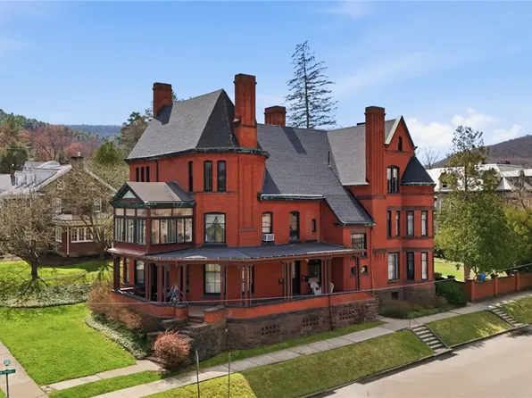 201 Pine St, Corning, NY 14830