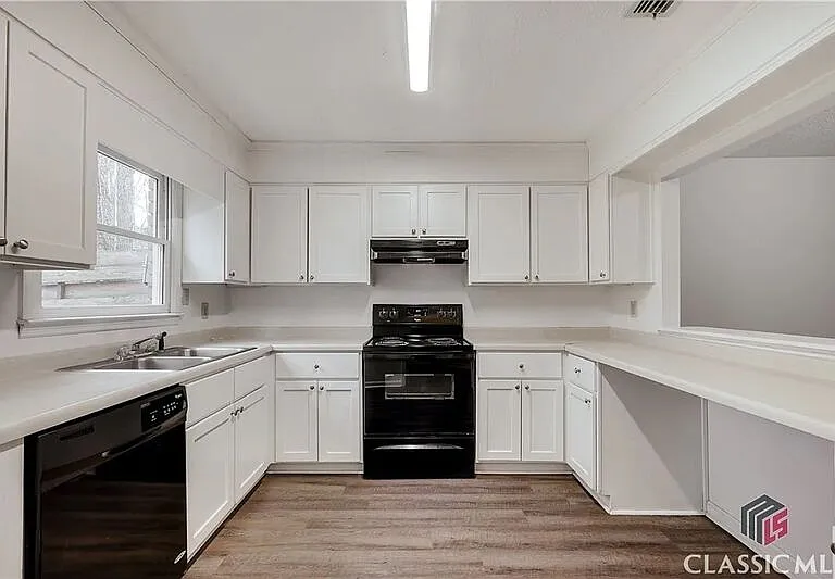 209 Highland Park Dr — Photo 6