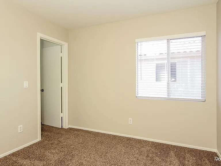 11706 W Poinsettia Dr — Photo 10