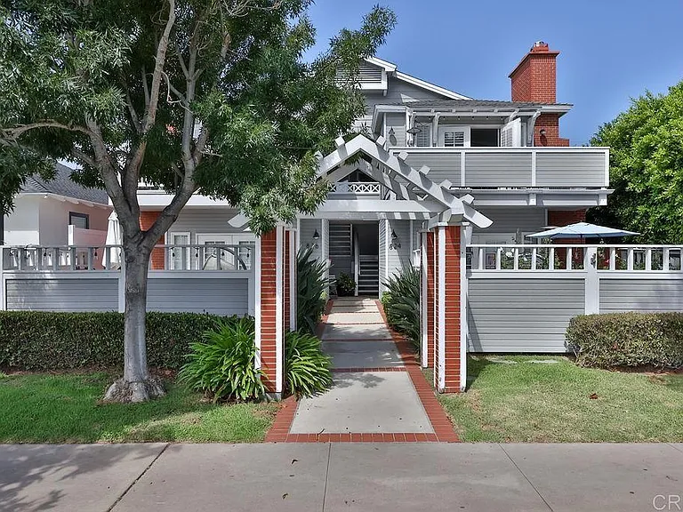 828 D Ave — Photo 40