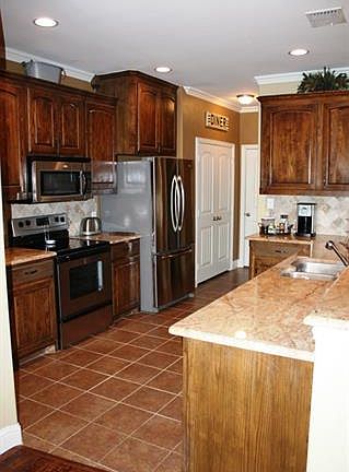 4th image of 2717 Claydon Dr