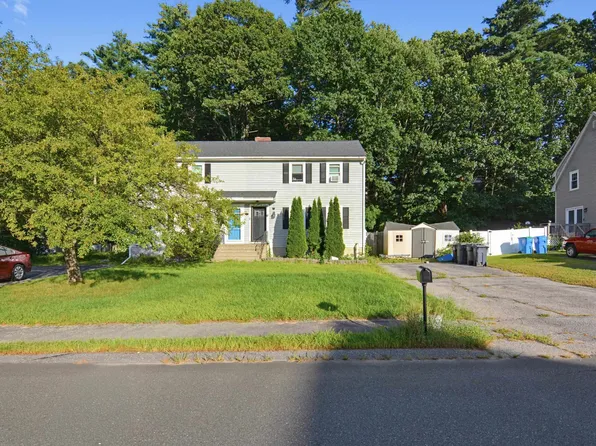 27 Tiger Tail Circle #R, Derry, NH 03038