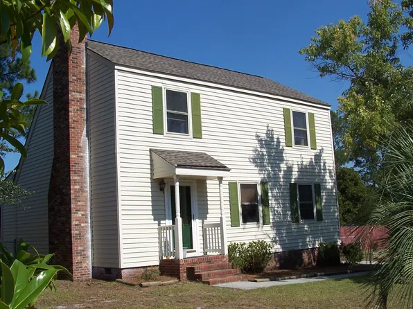 104 New Market Cir, Lexington, SC 29073