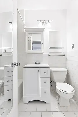 Rented by Compass | media 10