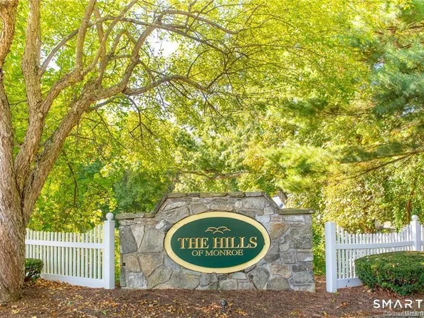 302 Fairmount Drive #A, Monroe, CT 06468
