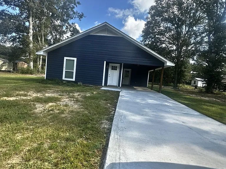 24473 Marie Ct — Photo 1