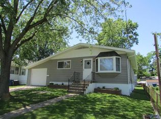 1910 Orchard Blvd, Alton, IL 62002