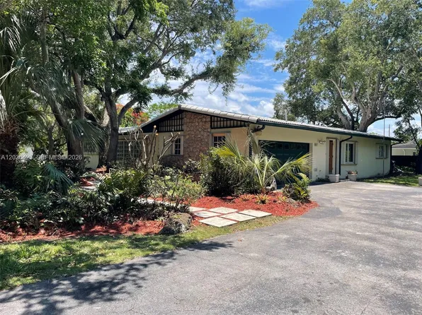15200 SW 88th Ave, Palmetto Bay, FL 33157