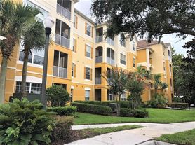 3338 Robert Trent Jones Dr, Orlando, FL
