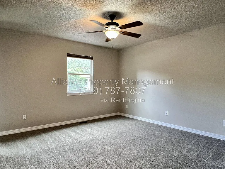 6318 Galway Dr — Photo 16