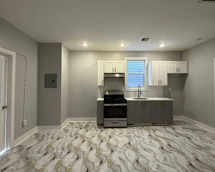 61 16th Ave #5A — Photo 1