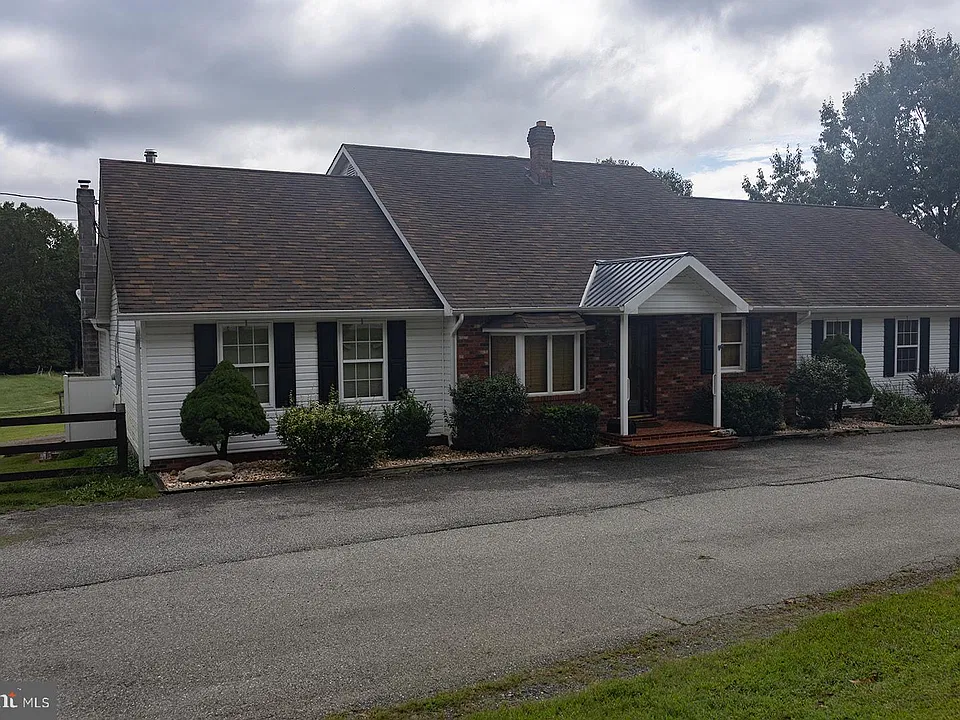 24120 Colton Point Rd