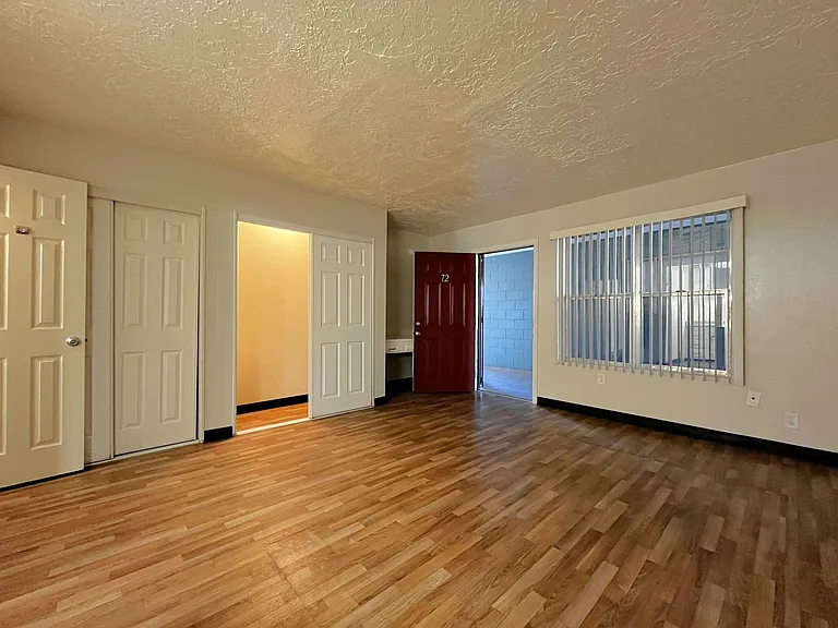 Home @ Uptown — Photo 3