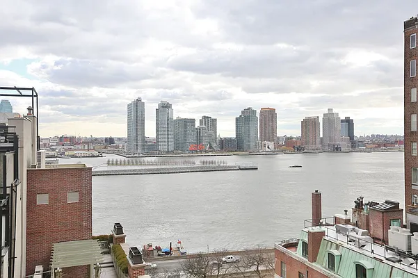 Rented by City Wide Apartments | media 8