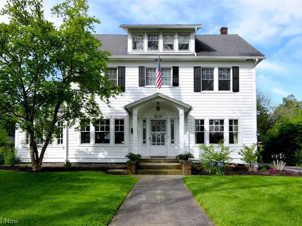 2876 Woodbury Rd, Shaker Heights, OH 44120