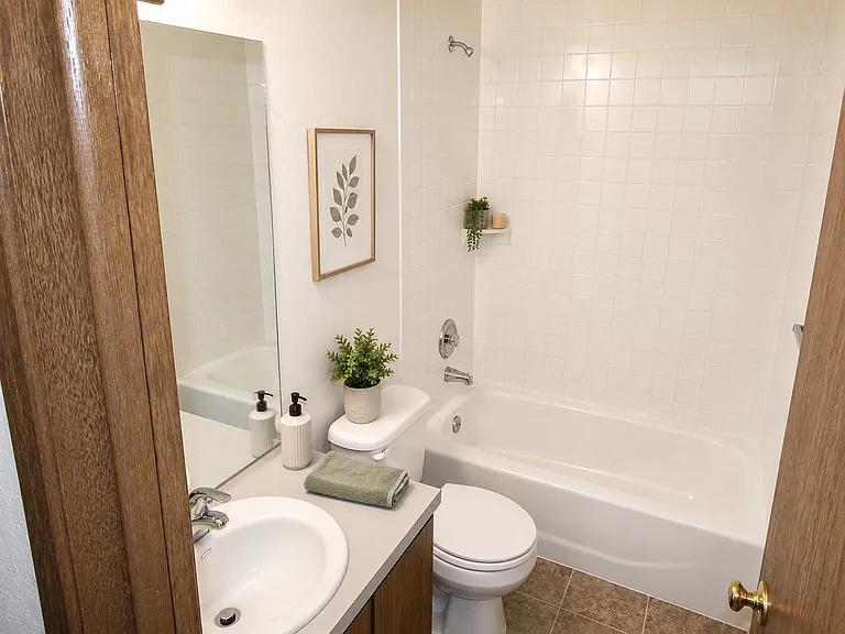 6806 N Hamilton St — Photo 10