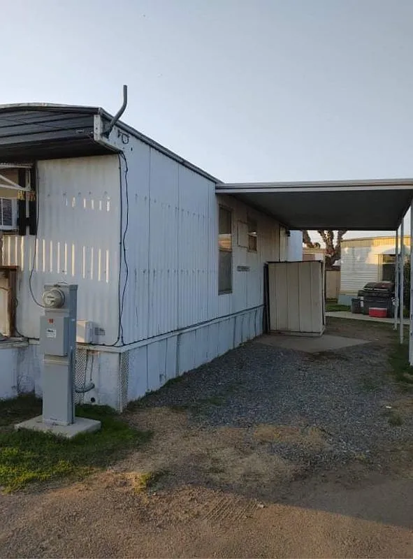 1 bed, 1.0 bath, 700 sqft, $800 — Photo 2