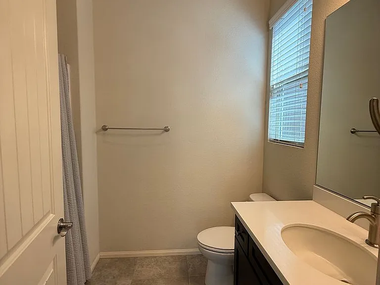19255 Castana St — Photo 18