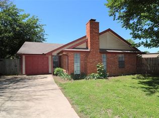 5910 Teal Ridge Dr, Arlington, TX 76017