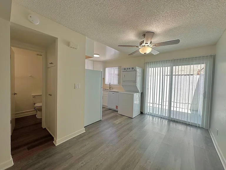 25907 Oak St — Photo 7