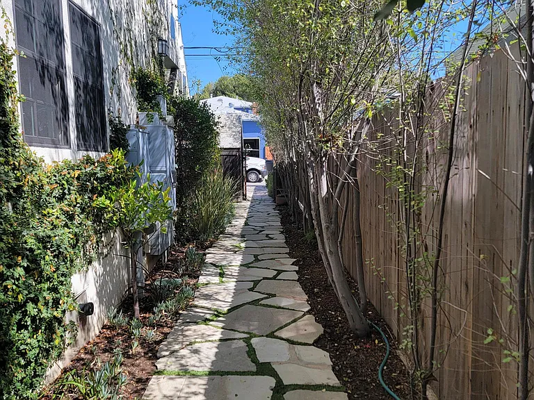 923 16th St #923 — Photo 3
