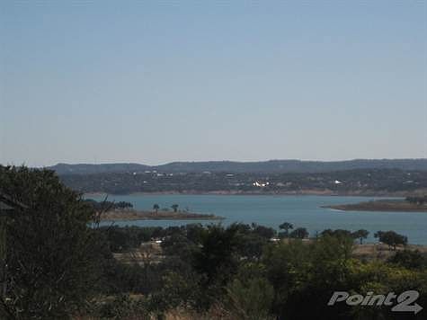 Beautiful Front View of Canyon Lake!