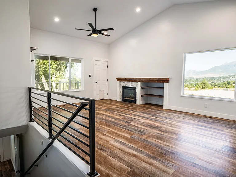 694 S Slate Canyon Dr — Photo 3