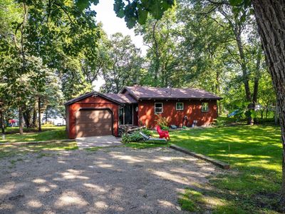 38287 Country Estate Rd, Battle Lake, MN, 56515