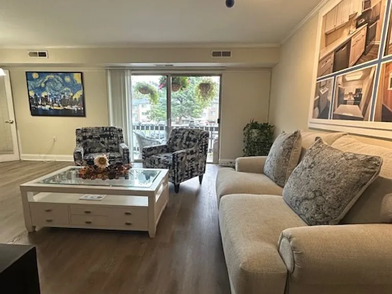 Woods Edge Apartments — Photo 45