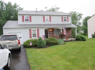 691 Ivyland Rd, Warminster, PA 18974