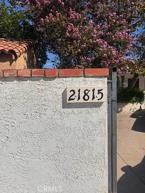 1 bed, 460 sqft, $1,895 — Photo 2