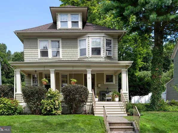 16 Hart Ave, Hopewell, NJ 08525