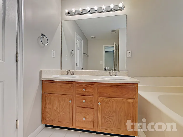 101 Dumaine St — Photo 9