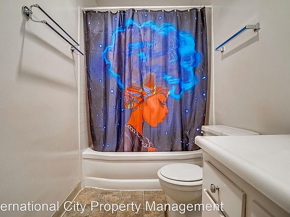 4th image of 218 Loma Ave APT 6
