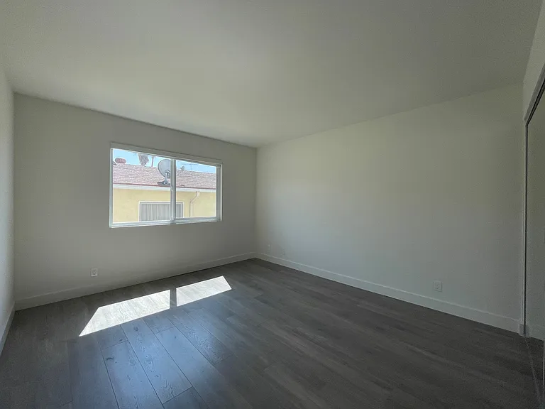 4574 Finley Ave #4 — Photo 13