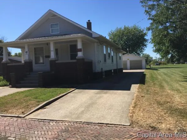 1316 S Kellogg St, Galesburg, IL 61401