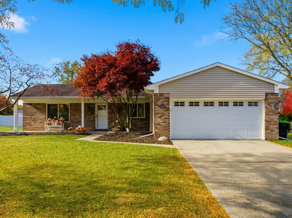 24473 Bonnie Brook Dr, Novi, MI 48374