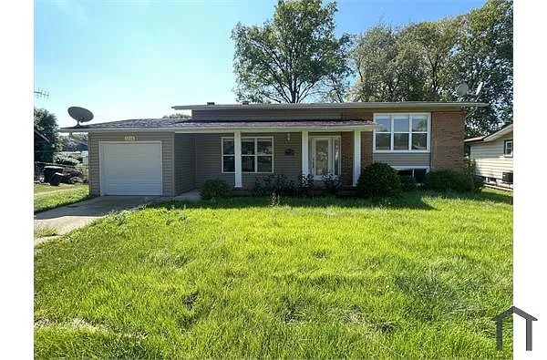 1214 Kingsford Dr photo 1