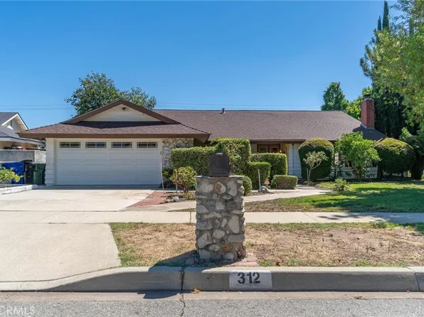 312 E Ranger Ct, Upland, CA 91784
