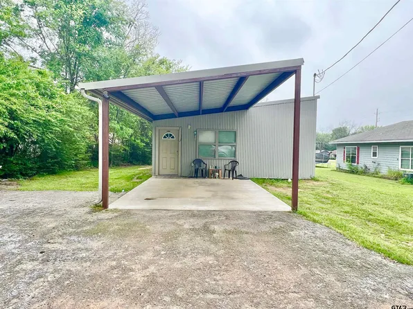 104 Truitt St, Naples, TX 75568