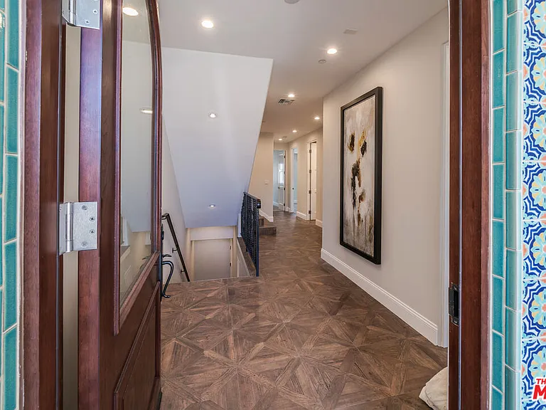 812 S Catalina Ave #B — Photo 3