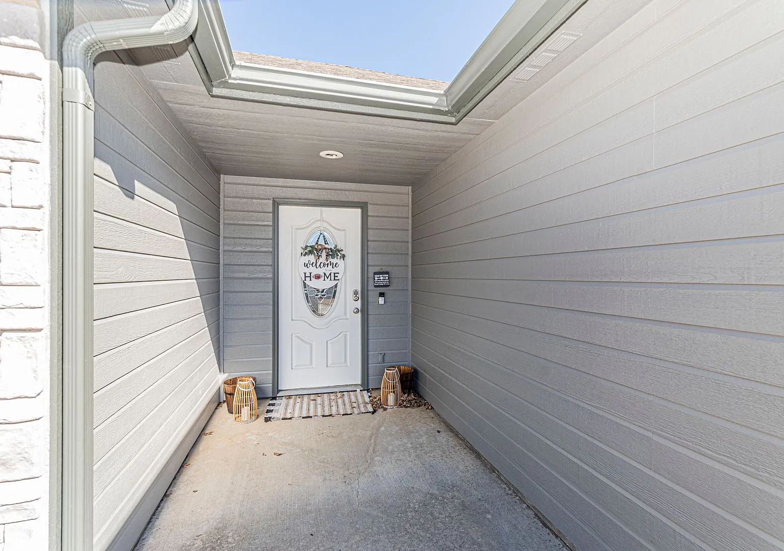 Please View 3D Virtual Walk-Through Before Scheduling a Showing — Photo 2