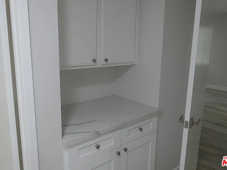 10836 Camarillo St #3 — Photo 7