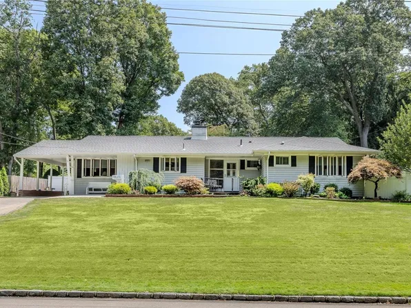 45 Wyoming Drive, Huntington Station, NY 11746