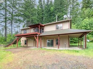 92 Camp Cedar Ln, Stevenson, WA 98648