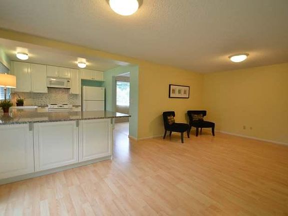 entertainment area other angle